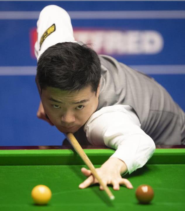 了自己是世 了自己是世