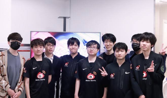 不仅见证了 不仅见证了